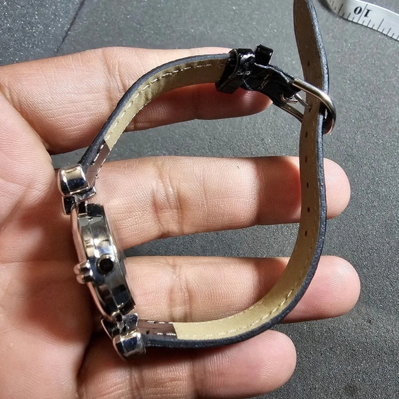 Venice Art & Glass Ladies Quartz Watch Silver Tone Working Black Strap WR 3 ATM - Picture 6 of 9